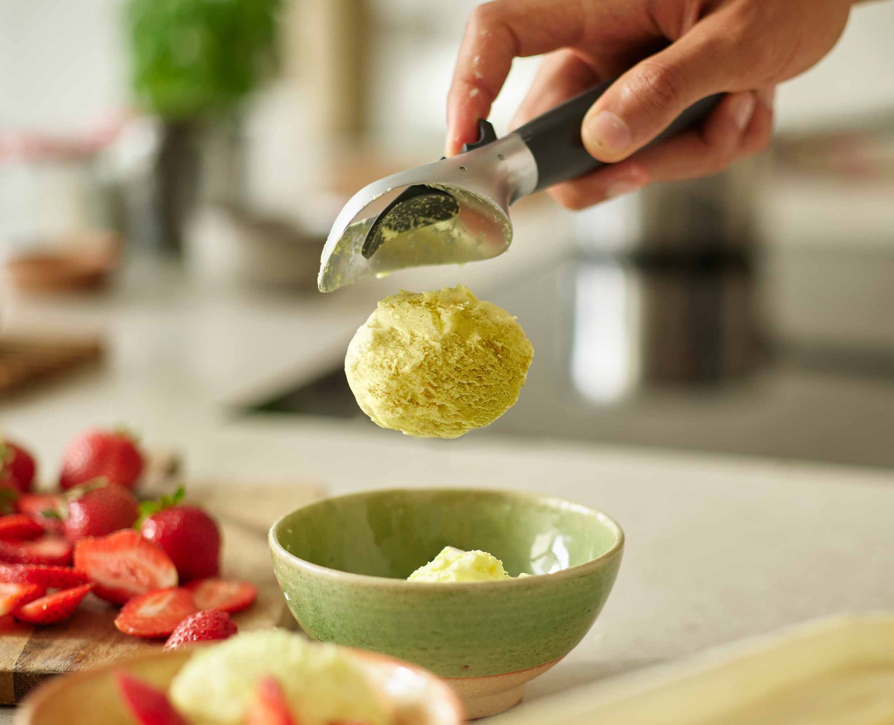 Elevate™ Ice-cream Scoop - 20226 - Image 3