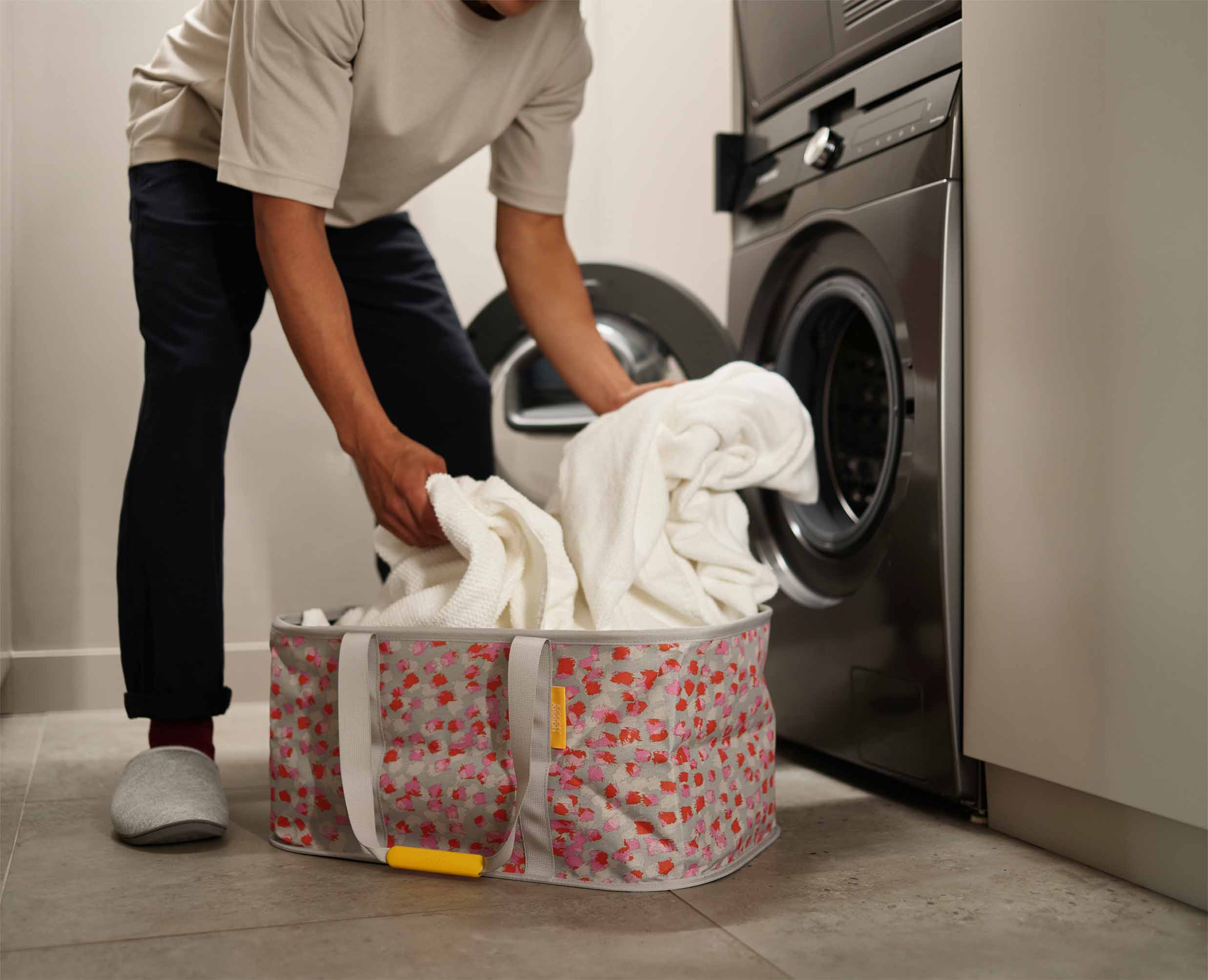 Hold-All™ Collapsible 35L Laundry Basket - 50038 - Image 3