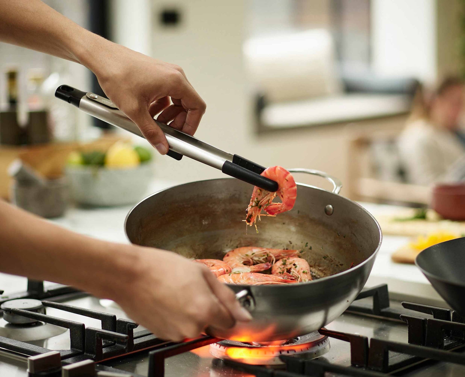 Elevate™ Fusion Precision Tongs - 10574 - Image 3