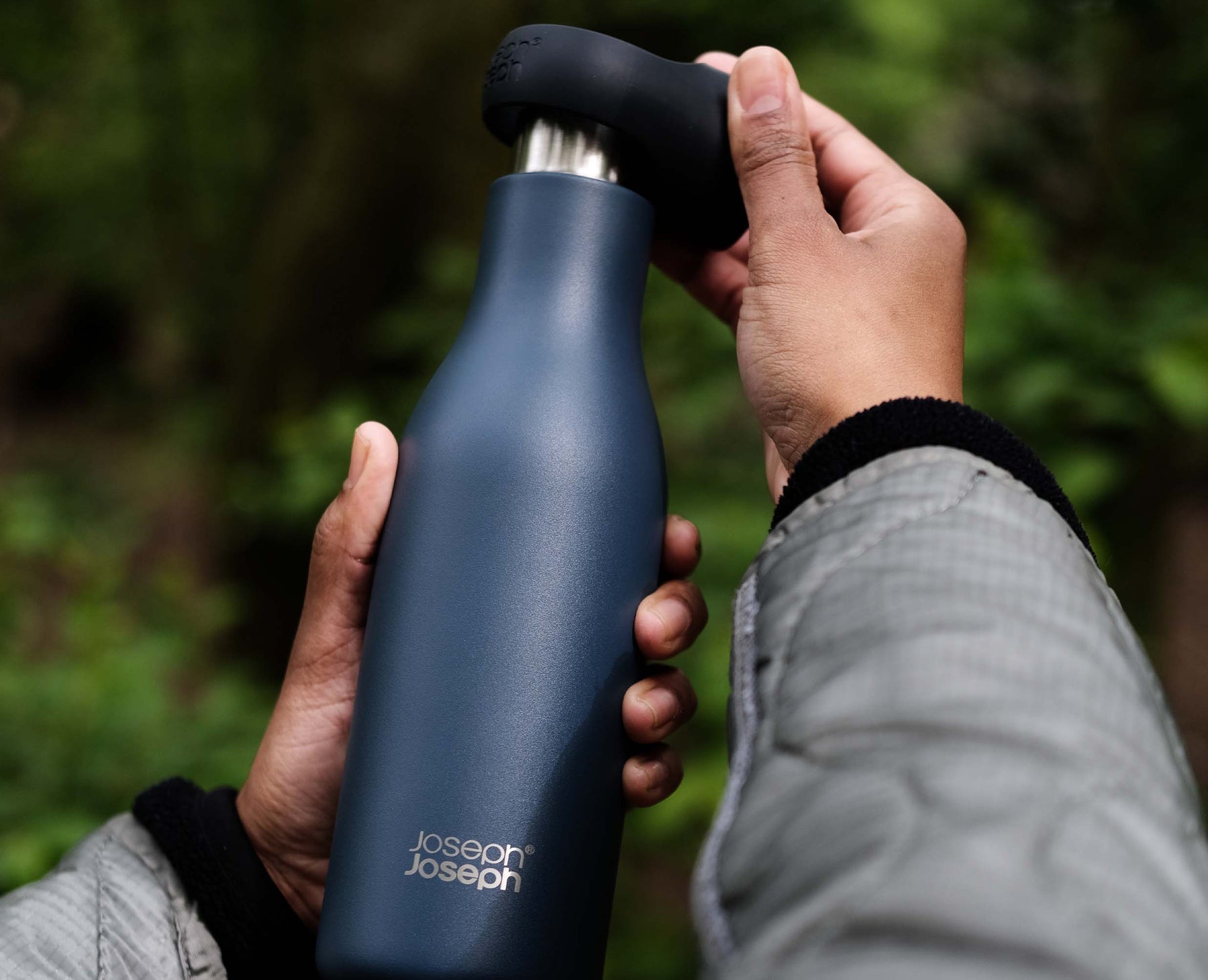 Loop™ 500ml Stainless-steel Vacuum Insulated Water Bottle - 81120 - Image 3