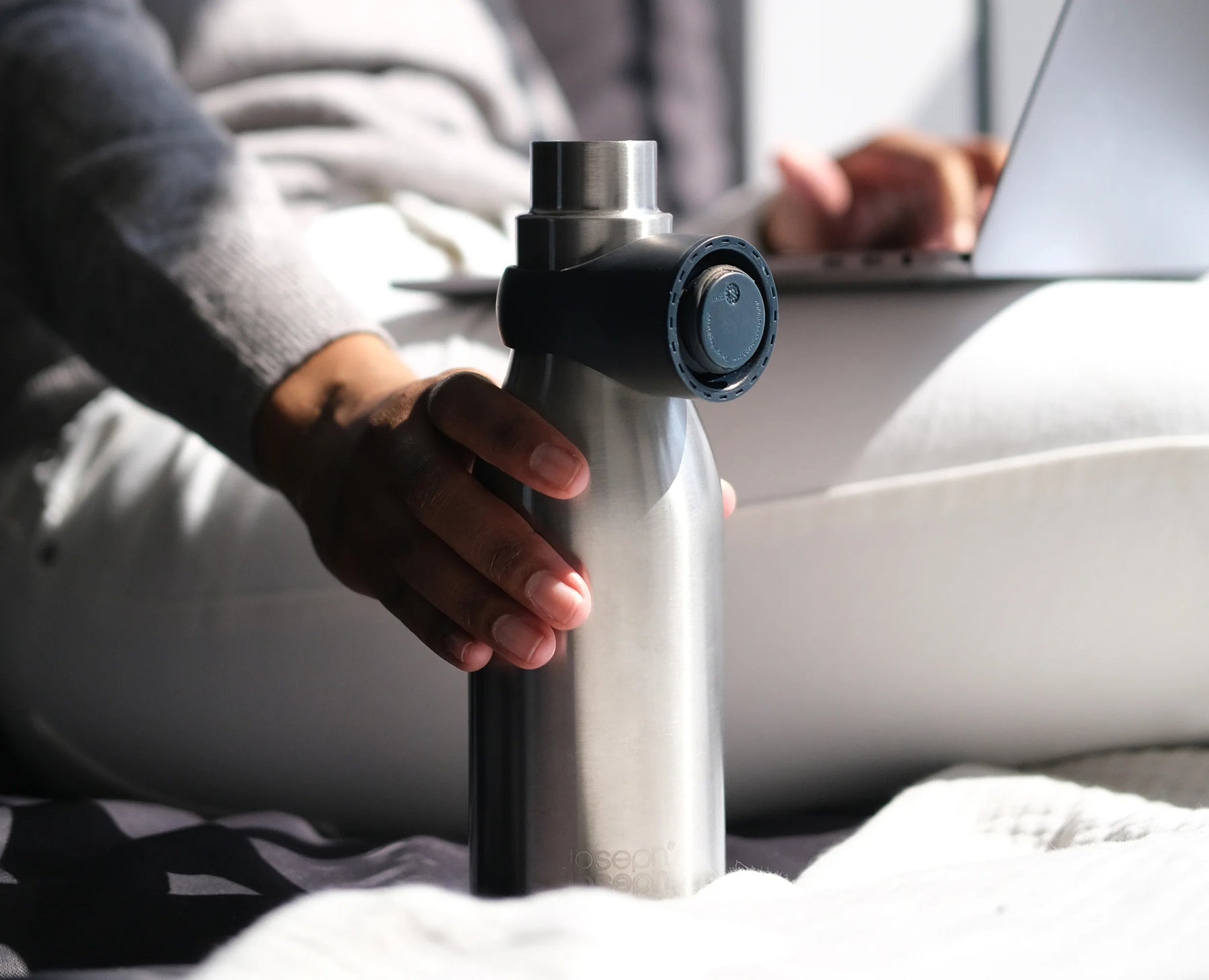 2-piece Travel Mug & Bottle Set - 81129 - Image 5