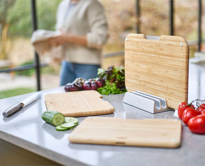 2-piece Bamboo Chopping Board &amp; Knives Set - Image 2