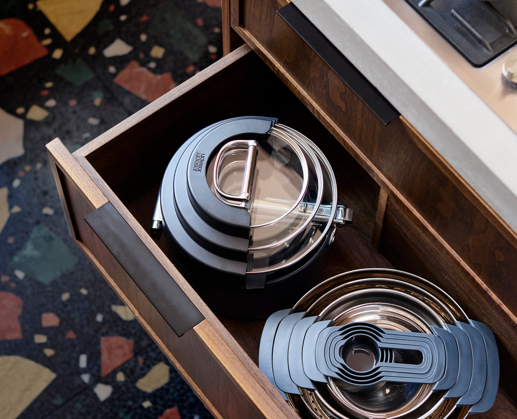 Space Stack Folding Handle Non-Stick 3-Piece Blue Saucepan Set With Lid Storage