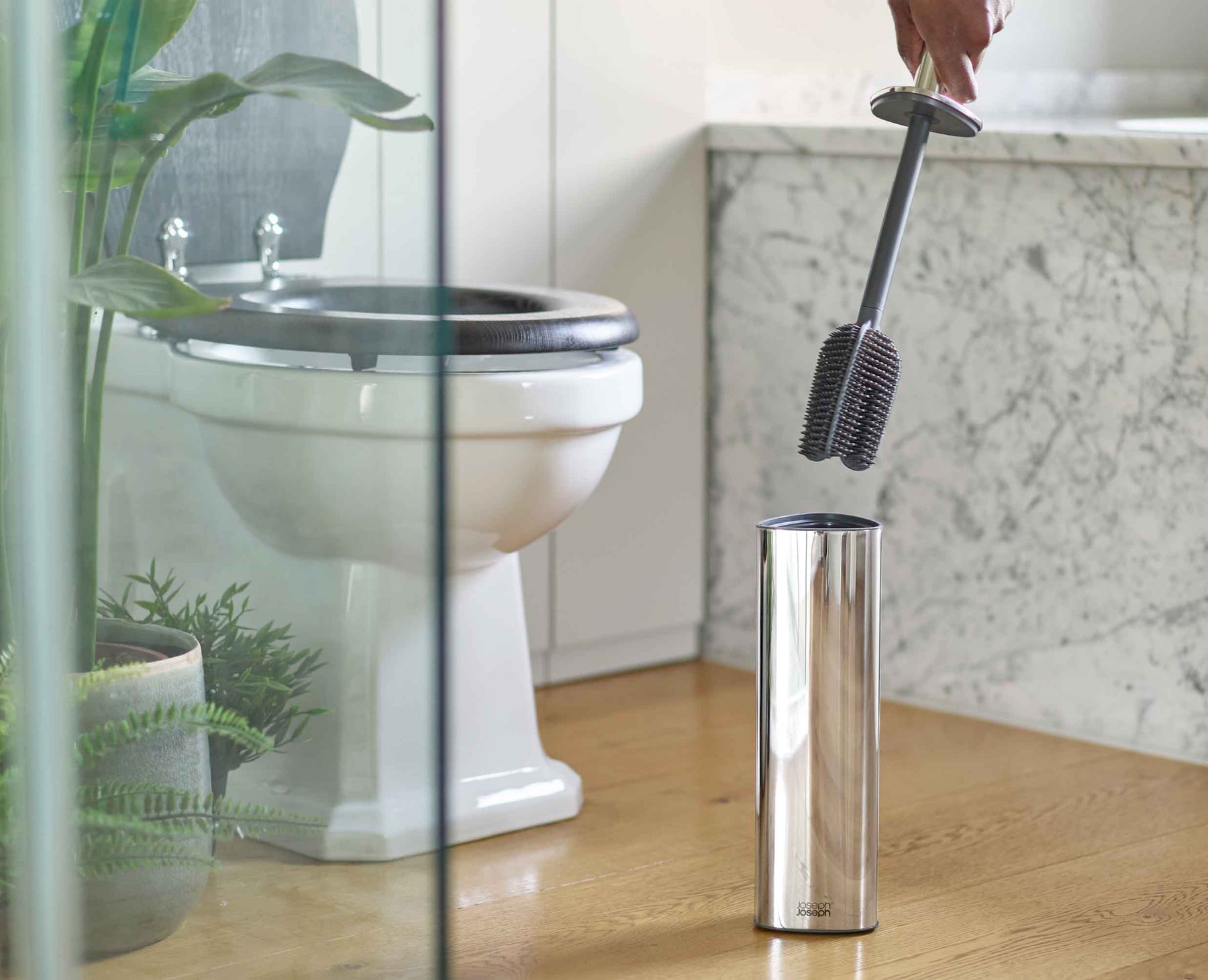 Flex™ 360 Luxe Toilet Brush with Stainless-steel Finish - 70583 - Image 3