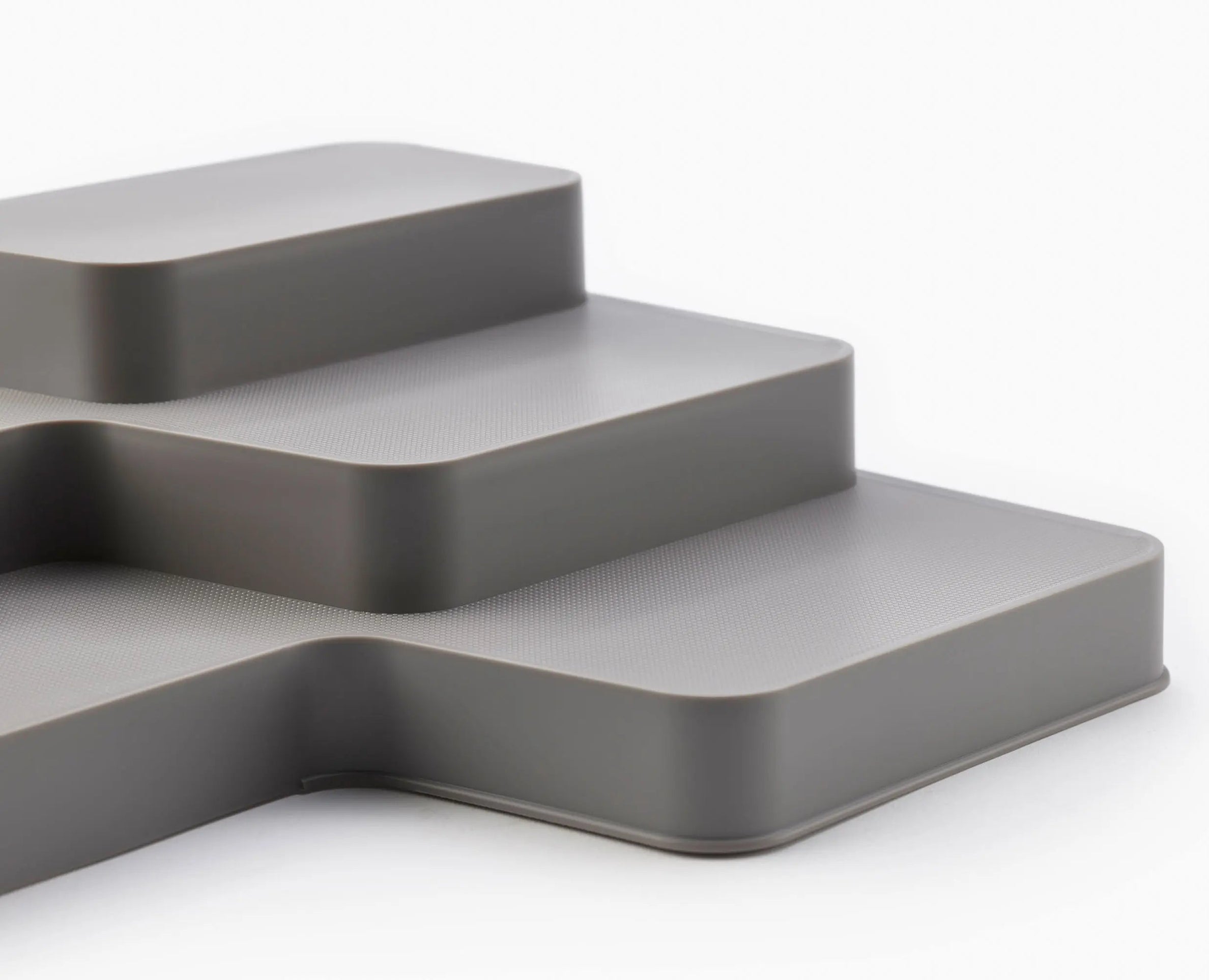 CupboardStore™ Expandable Tiered Organiser Joseph Joseph EU