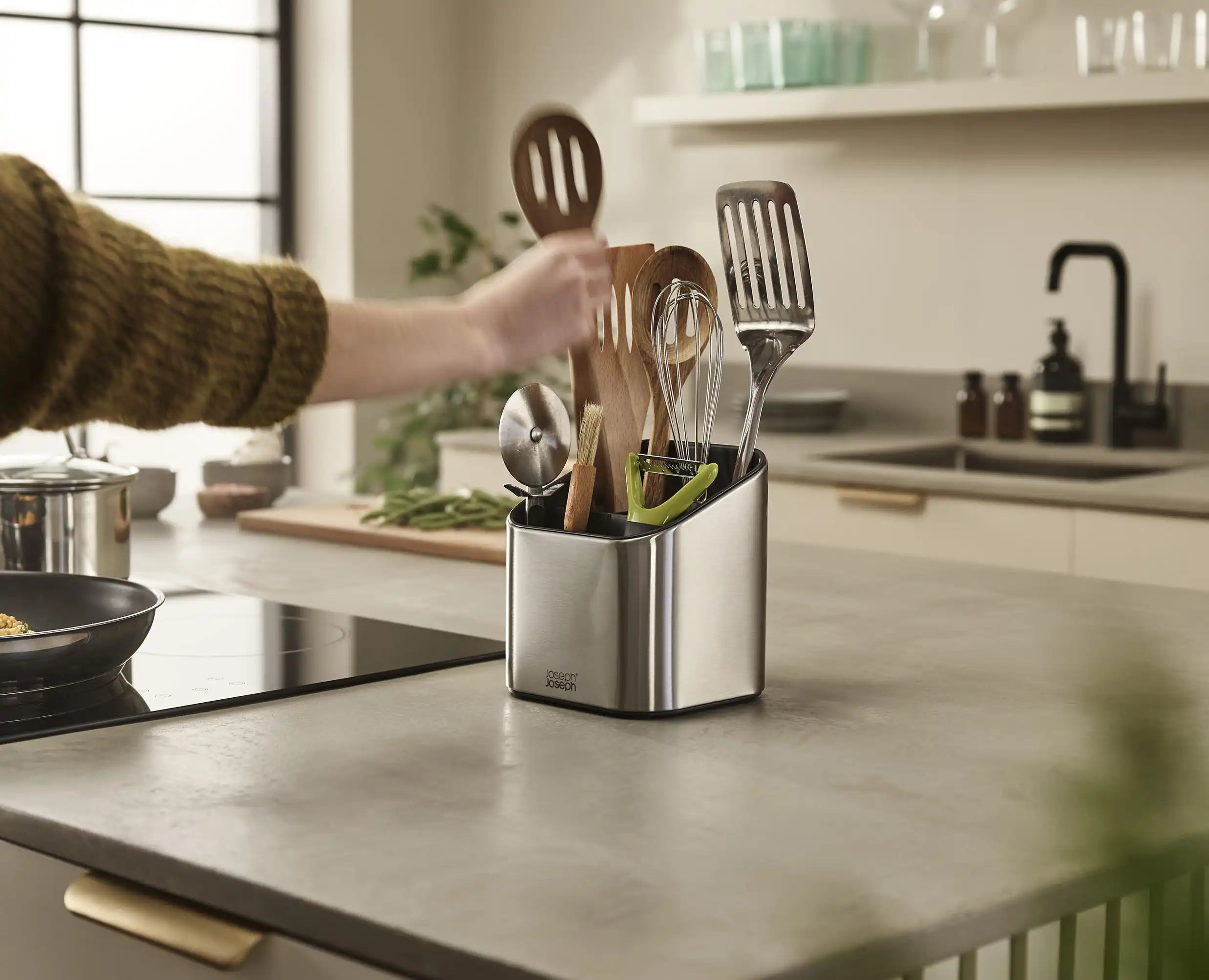 Surface™ Tiered Stainless-steel Utensil Pot - 851645 - Image 3
