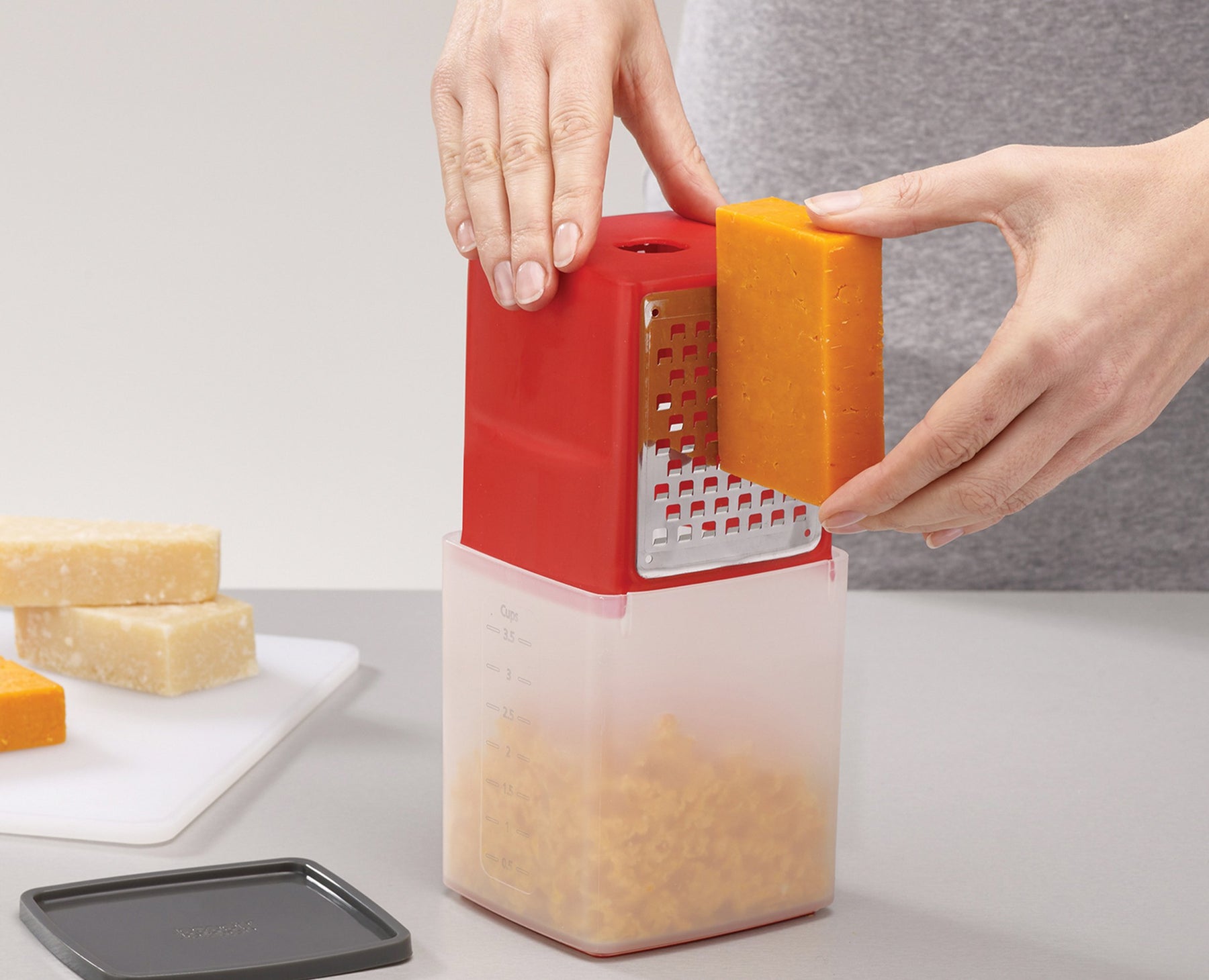Pull out box grater