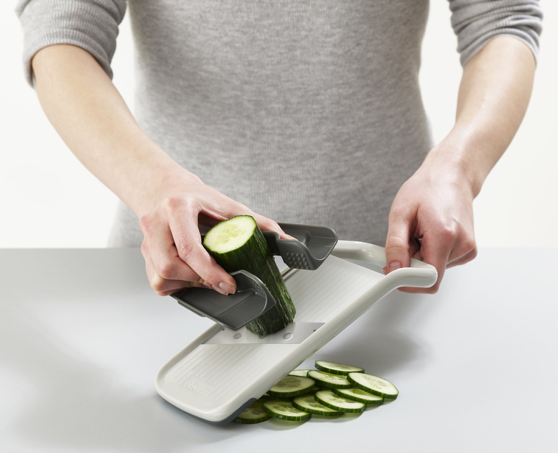 Multi Grip Mandoline thin slicing
