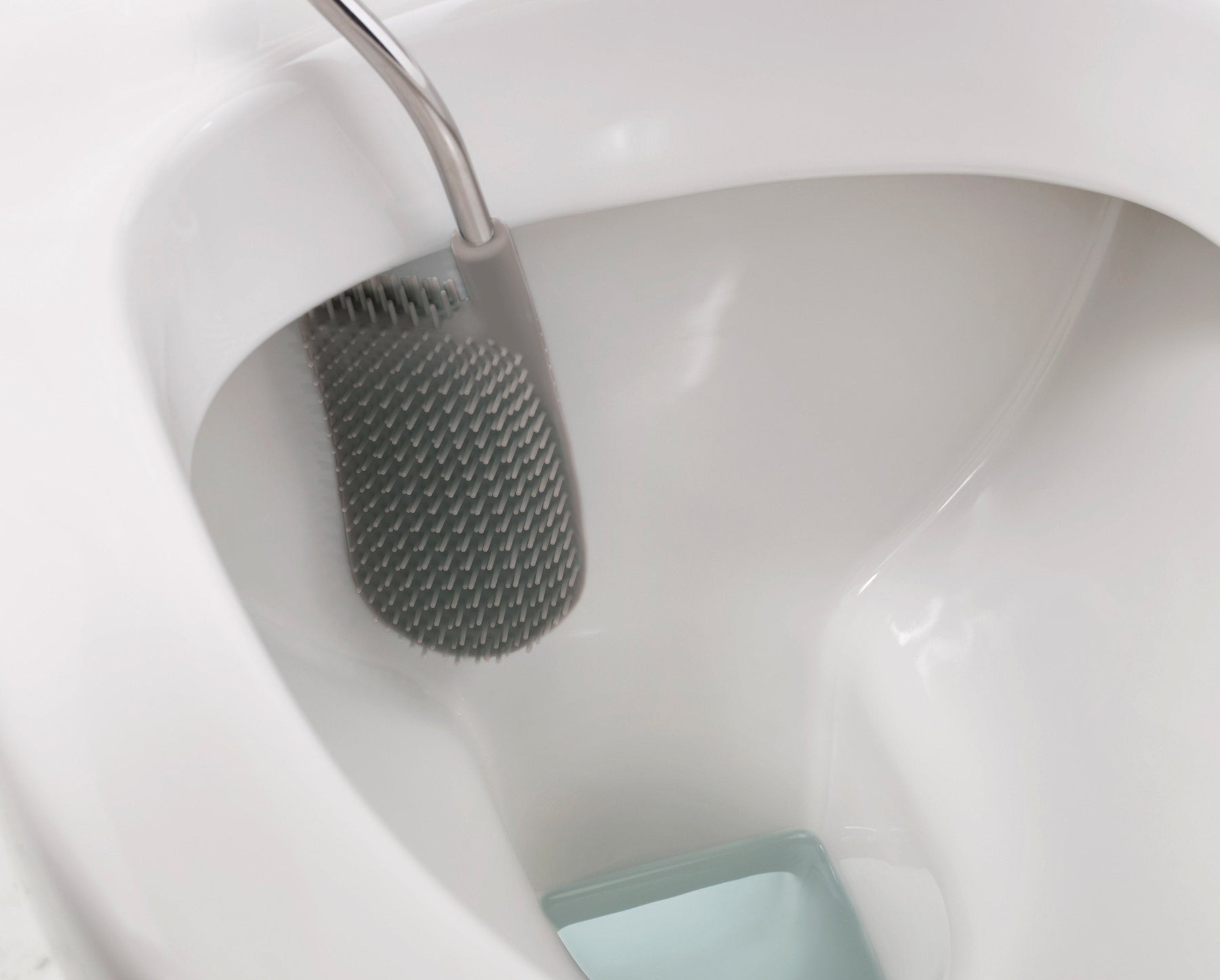 Flex™ Lite Toilet Brush Pack of 2 - Image 5